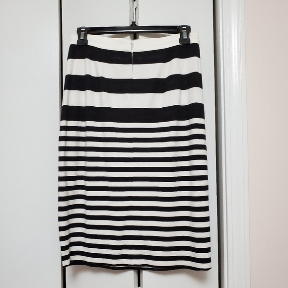 Cremeux black and white striped high waisted knee length straight skirt - Picture 2 of 3